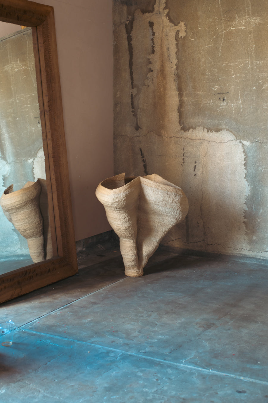 世界が認めたLangackerhäuslの傑作ADOBE large no.3。ライプツィヒ展示作品。圧倒的なスケールと質量感を放つ、高さ74cmの最高級一点もの彫刻。