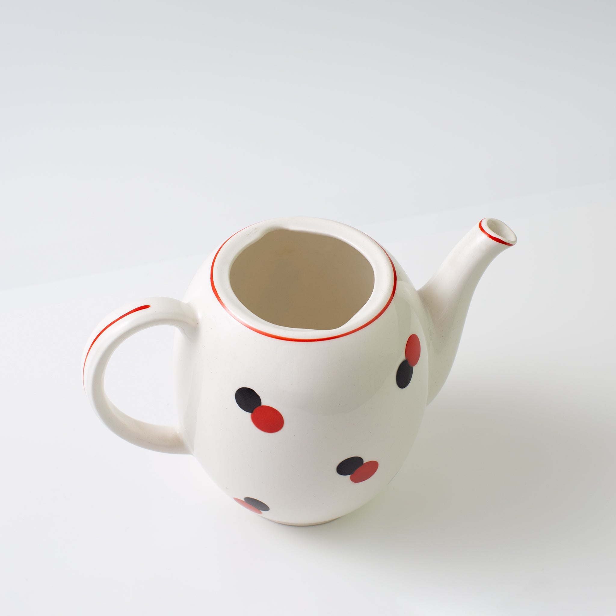 アンティーク・陶器・インテリア・ディスプレイ