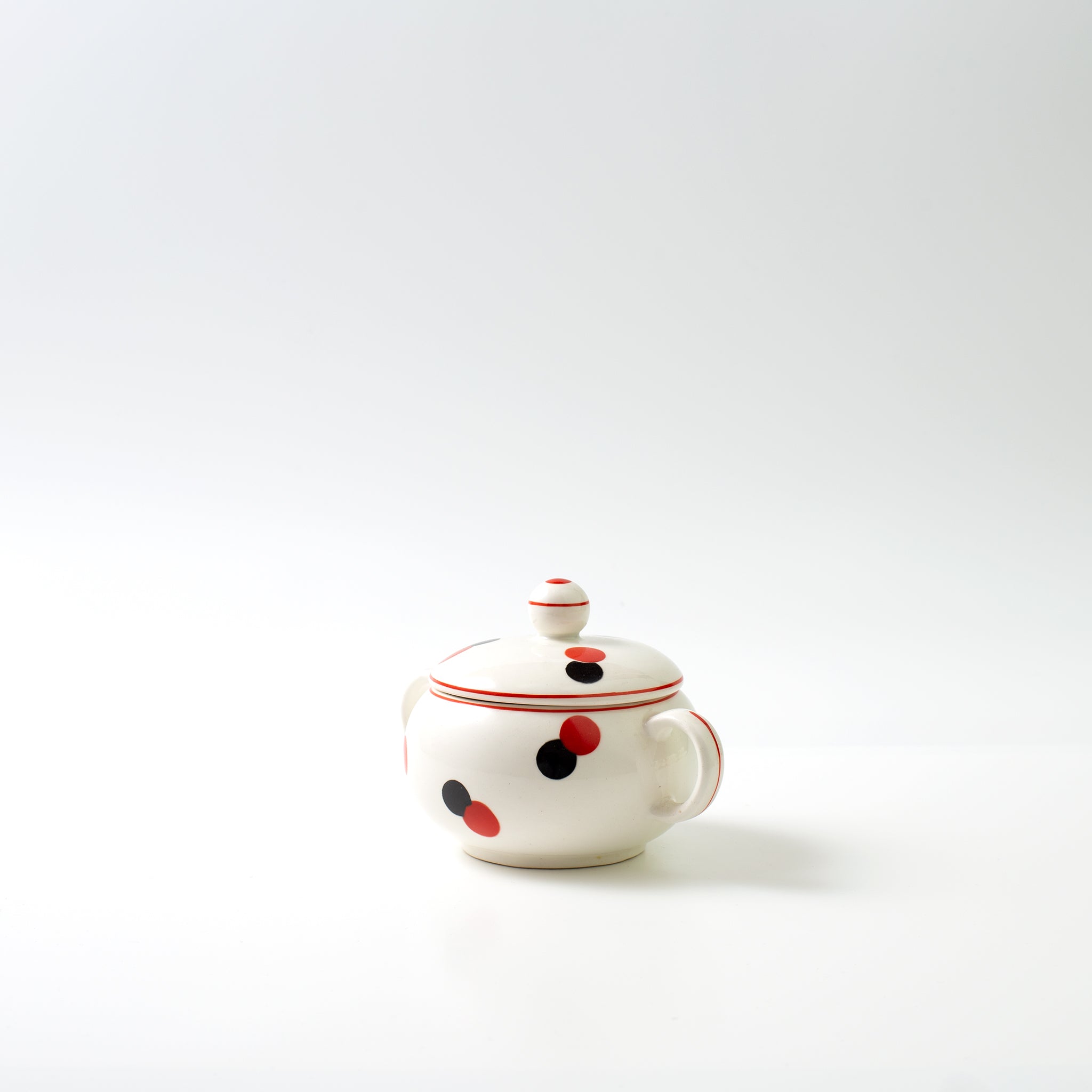 アンティーク・陶器・インテリア・ディスプレイ