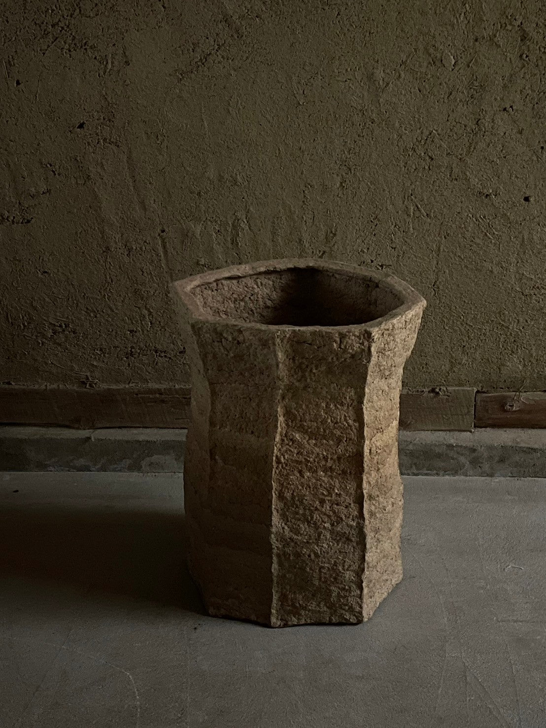 紙のスツール・アート作品 - ADOBE Stool no.2 インテリア家具
