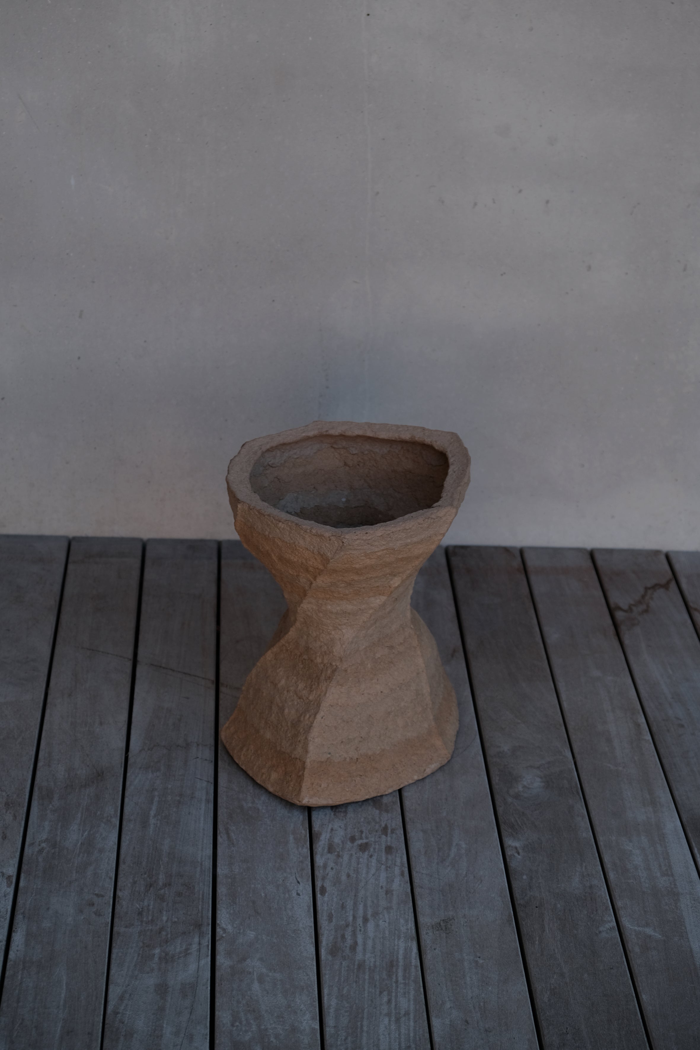紙のスツール・アート作品 - ADOBE Stool no.4 インテリア家具